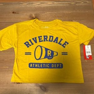 Girls graphic T-shirt *NWT* Sz. M (7/8)